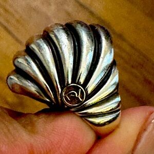 David Yurman Two Toned Sculptured Cable Ring
size 6